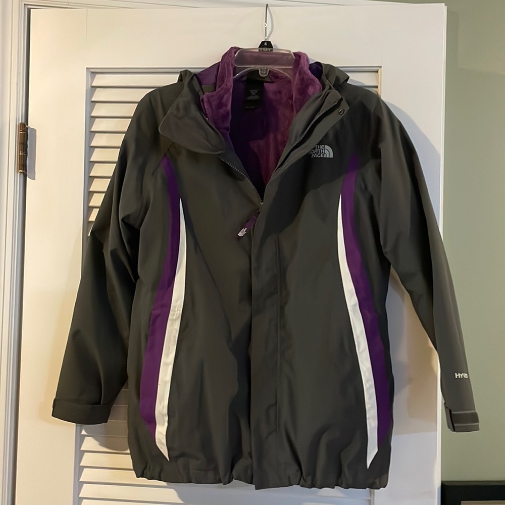 North face jacket grey and purple zip out lining great condition